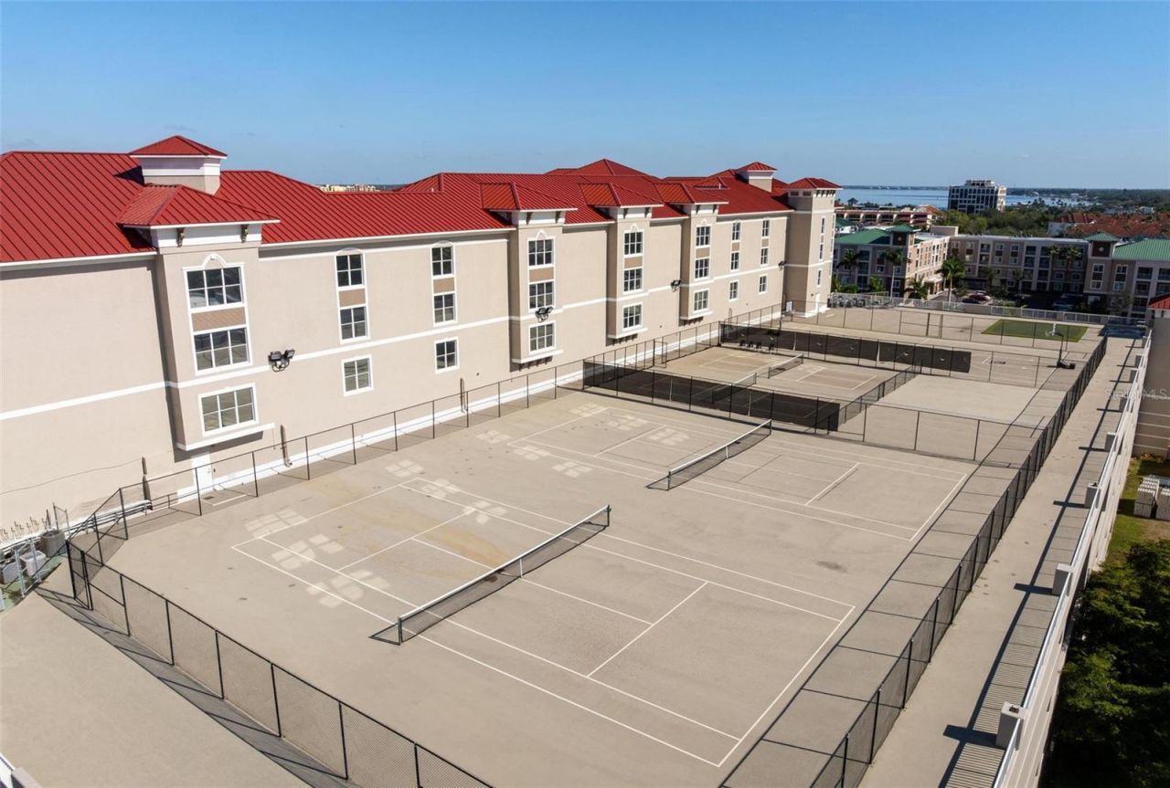 808 3rd Avenue W, Unit 402, Bradenton, FL 34205 Photo