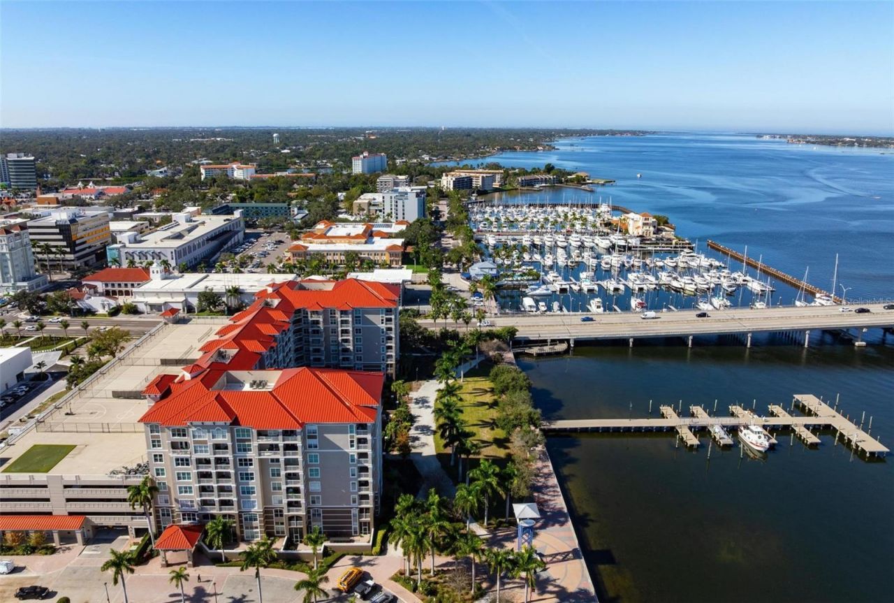 808 3rd Avenue W, Unit 402, Bradenton, FL 34205 Photo