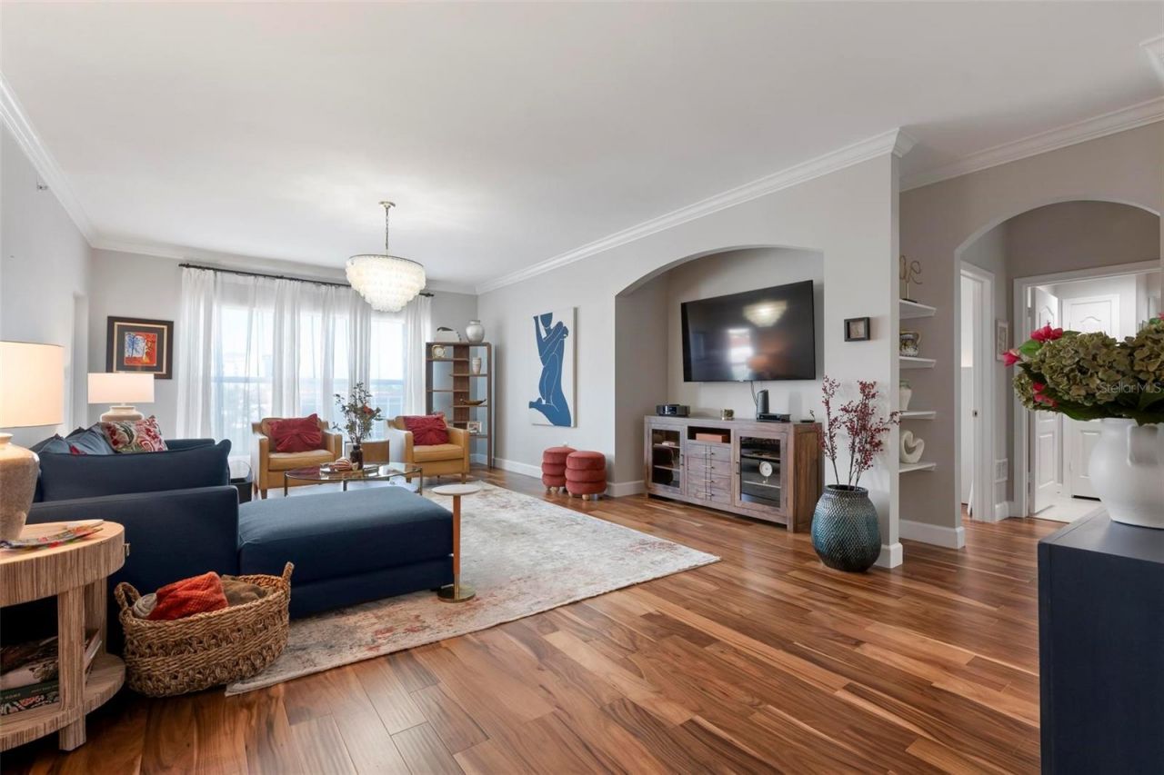 808 3rd Avenue W, Unit 402, Bradenton, FL 34205 Photo