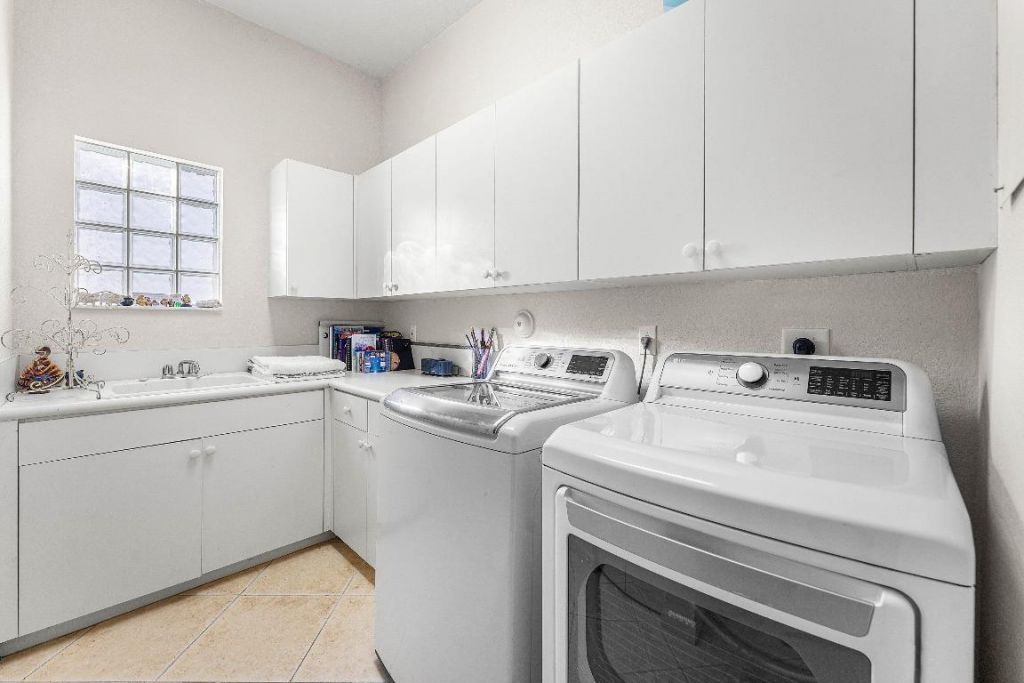 6383 Paradise Cove, West Palm Beach, FL 33411 Photo