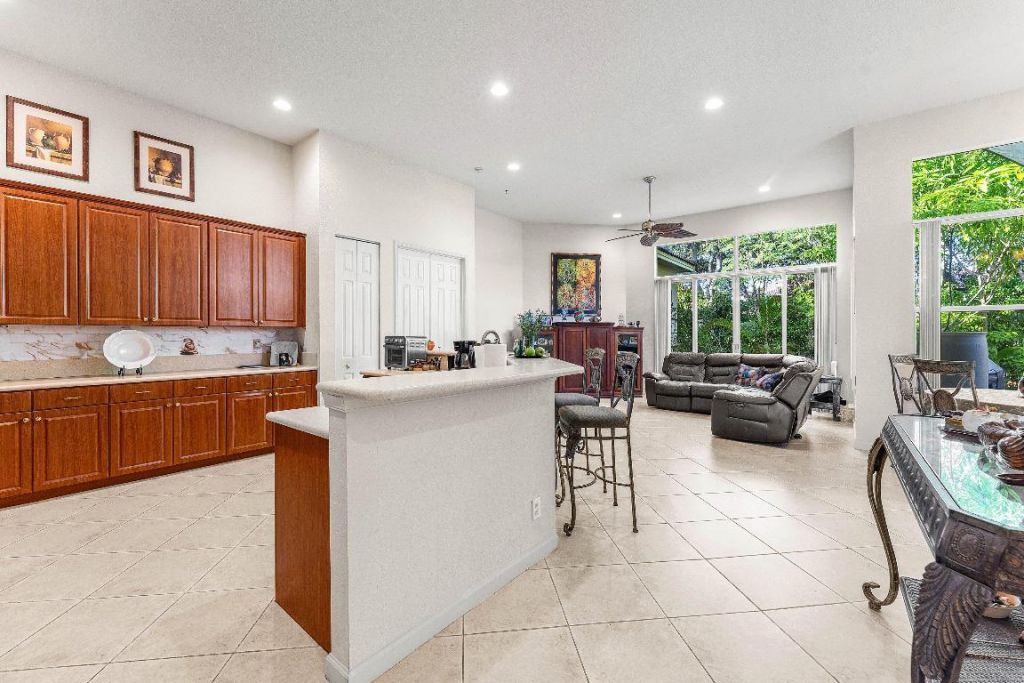 6383 Paradise Cove, West Palm Beach, FL 33411 Photo