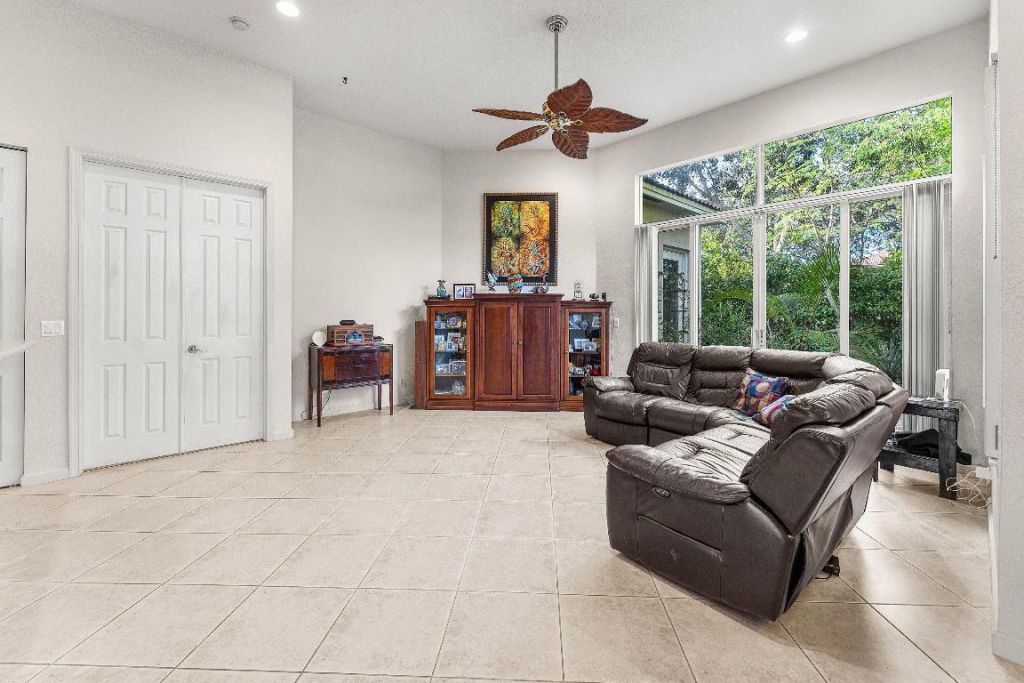 6383 Paradise Cove, West Palm Beach, FL 33411 Photo