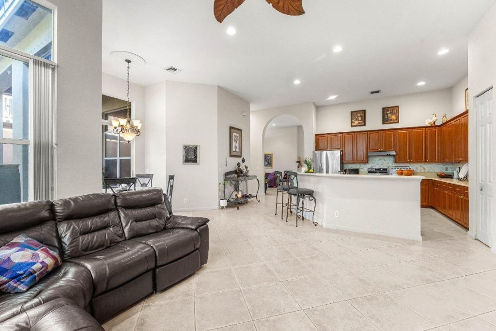 6383 Paradise Cove, West Palm Beach, FL 33411 Photo