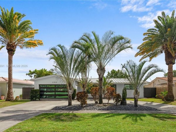 1315 N 47th Ave, Hollywood, FL 33021