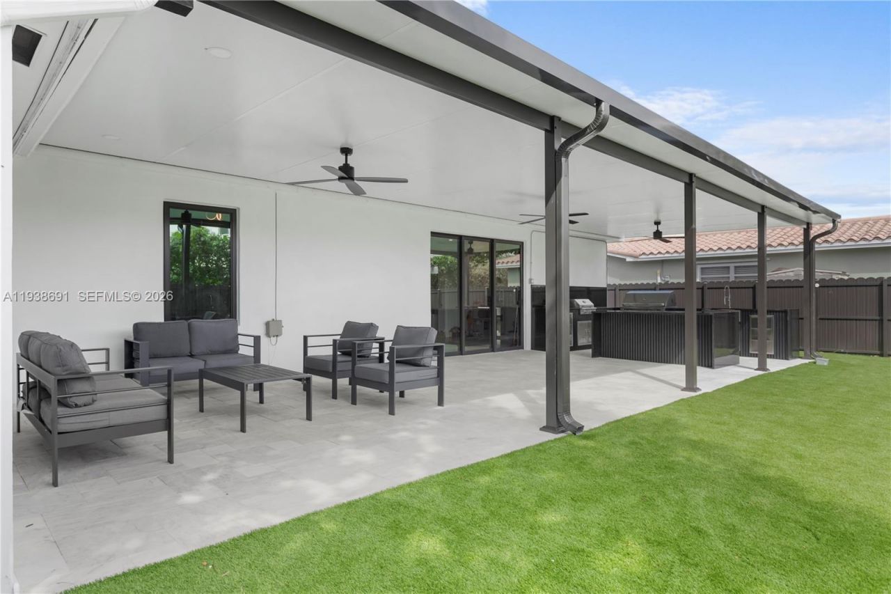 1315 N 47th Ave, Hollywood, FL 33021 Photo