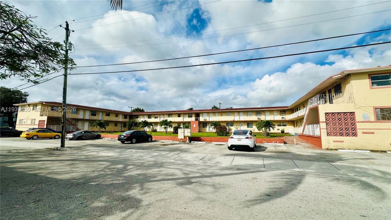 2651 NW 13th St , Unit 41, Miami, FL 33125 Photo