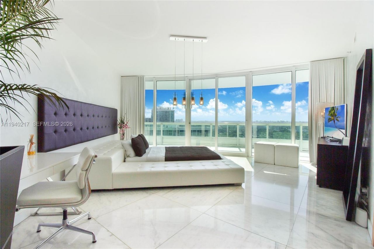 1643 Brickell Ave , Unit 2902, Miami, FL 33129 Photo
