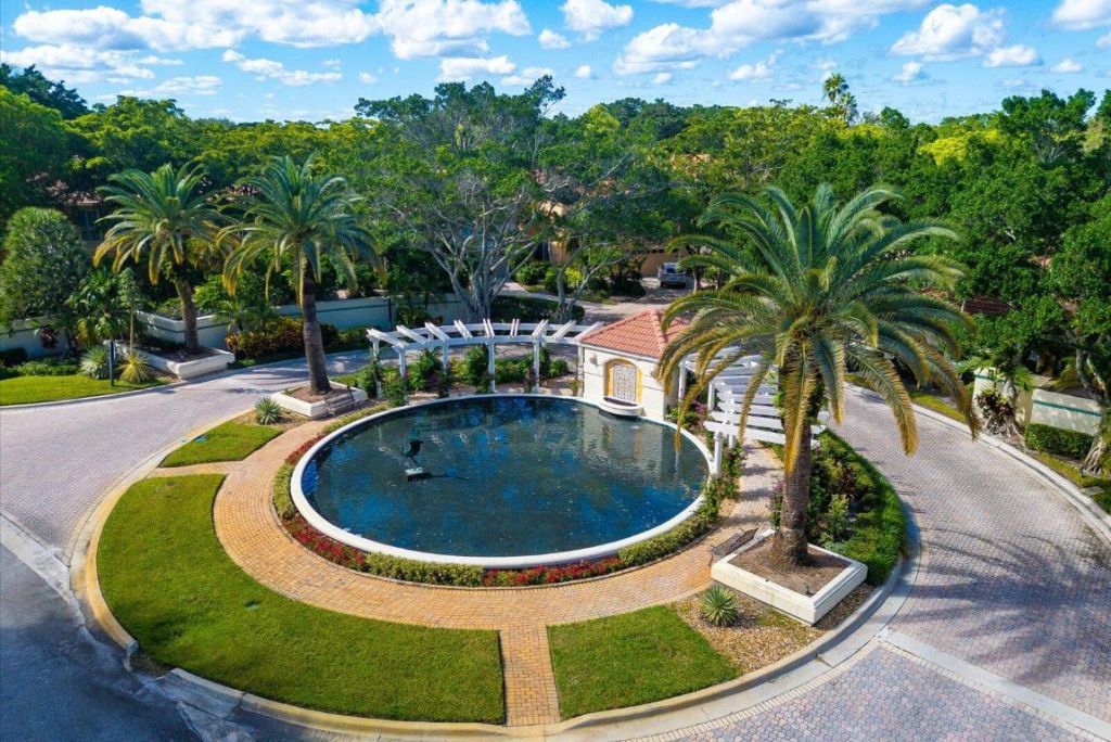 73 Via Verona, Palm Beach Gardens, FL 33418 Photo