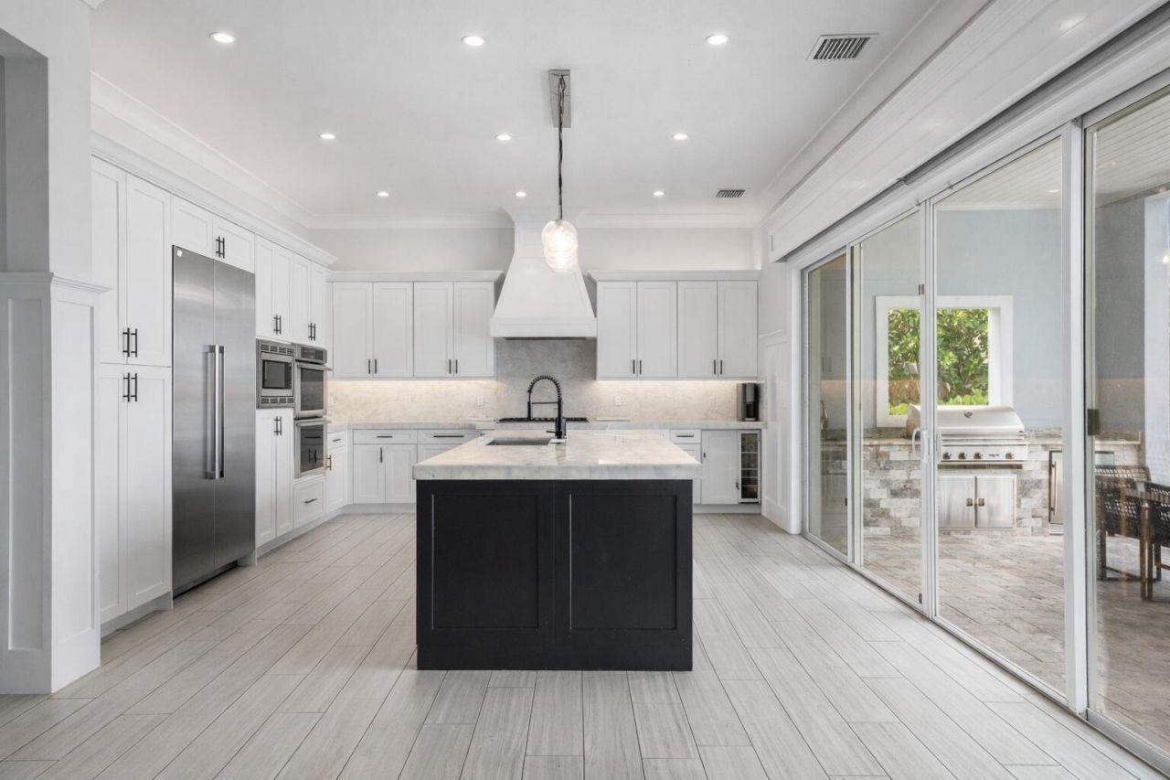 2100 Notre Dame Drive, Lake Worth Beach, FL 33460 Photo