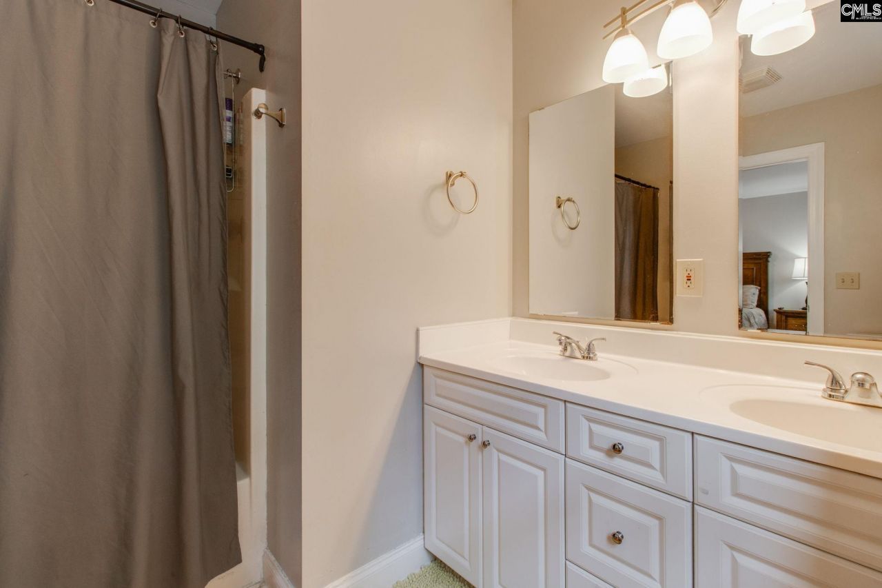 1029 Maxcy Street Photo 9