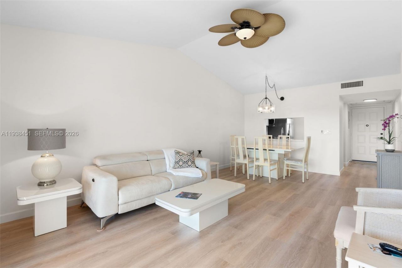 3001 Holiday Springs Blvd, Unit 201, Margate, FL 33063 Photo