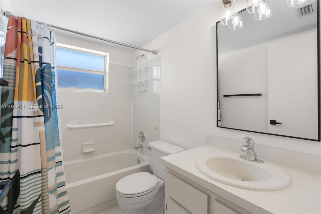 3001 Holiday Springs Blvd, Unit 201, Margate, FL 33063 Photo