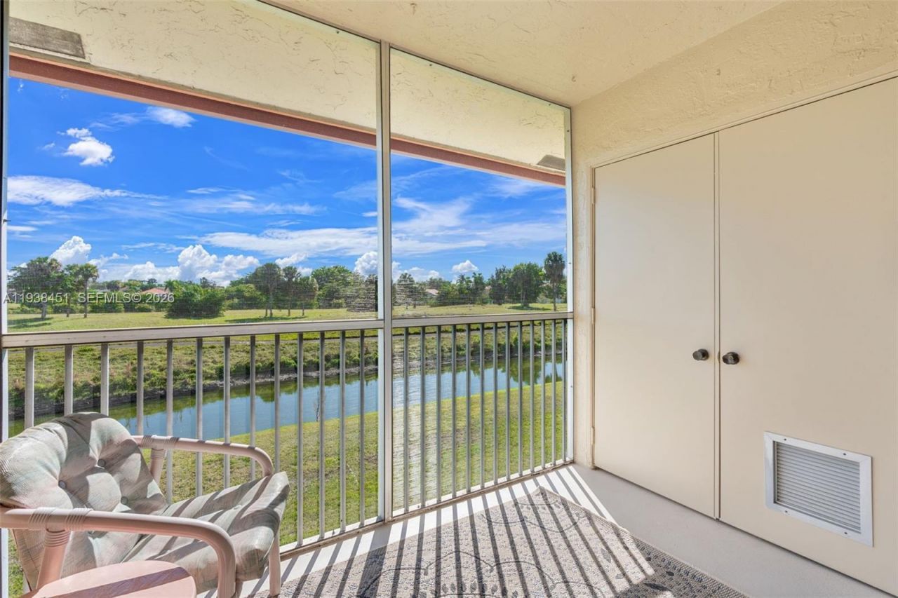 3001 Holiday Springs Blvd, Unit 201, Margate, FL 33063 Photo