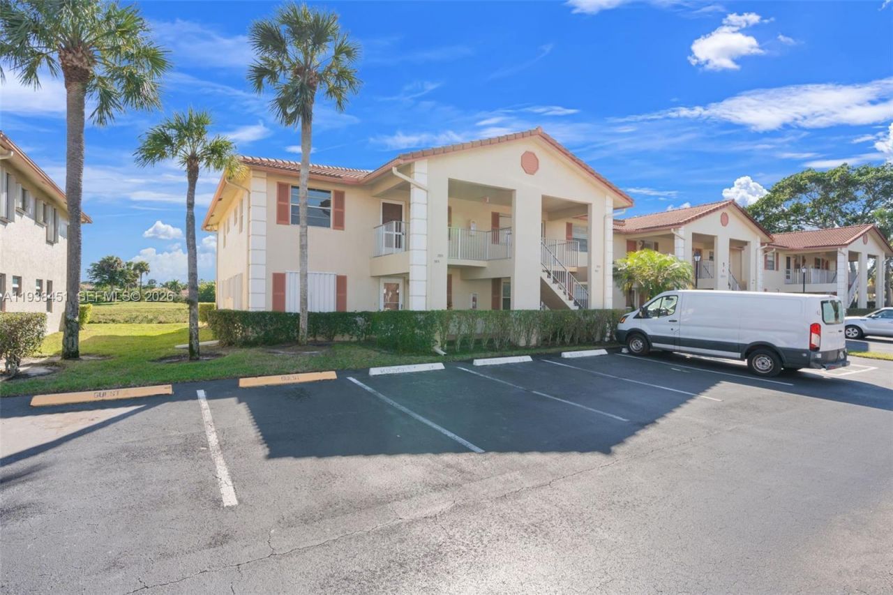 3001 Holiday Springs Blvd, Unit 201, Margate, FL 33063 Photo