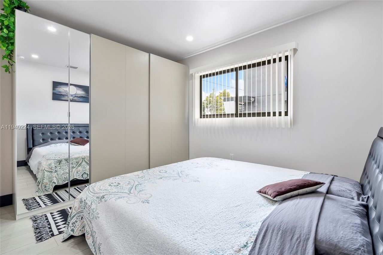 100 NE 71st St, Unit 100, Miami, FL 33138 Photo