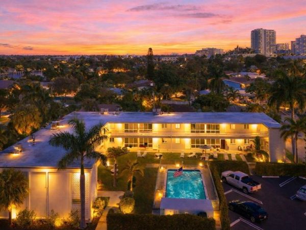 3205 SE 7th Street, Unit 206, Pompano Beach, FL 33062