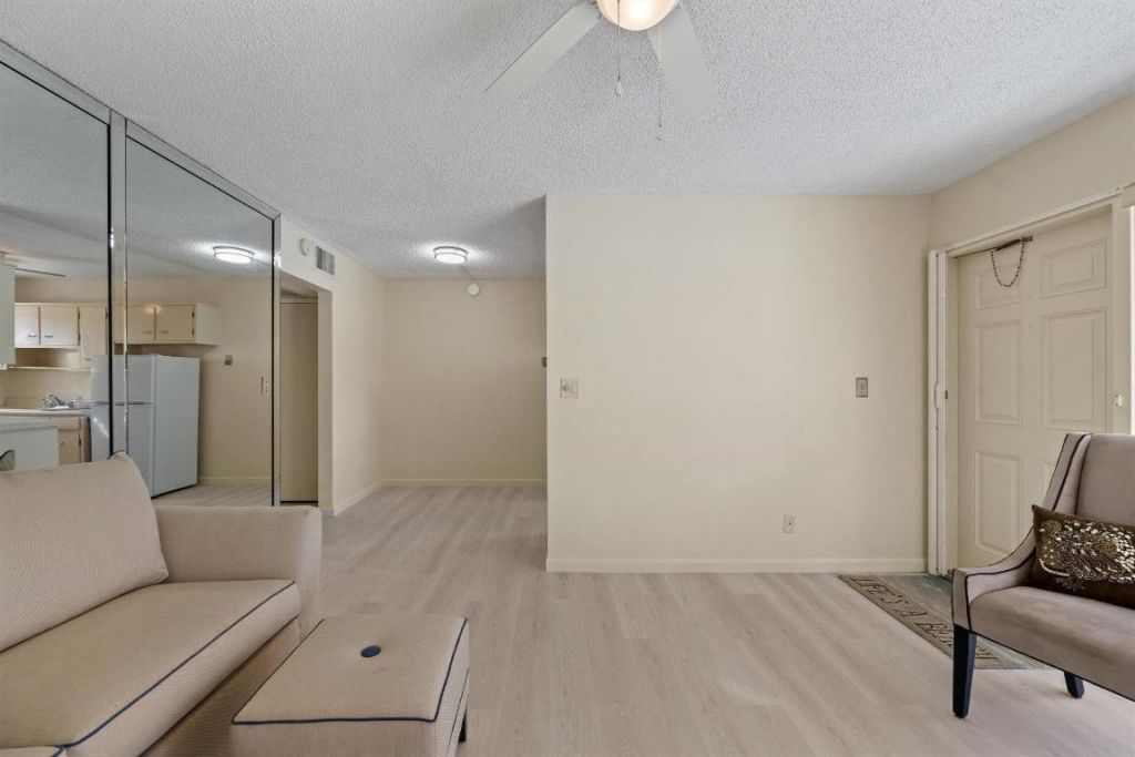 3205 SE 7th Street, Unit 206, Pompano Beach, FL 33062 Photo