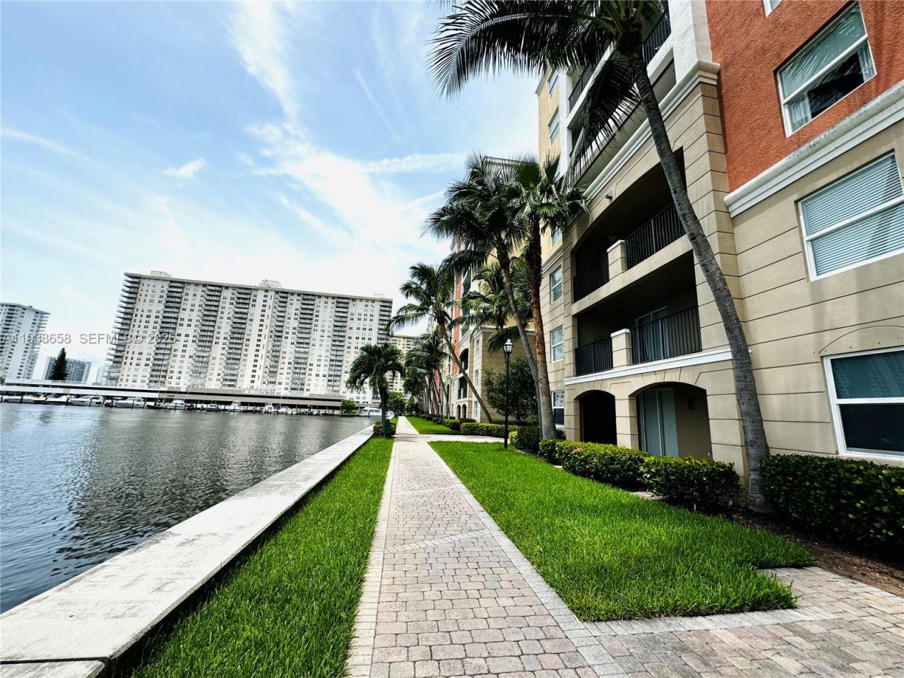17150 N Bay Rd, Unit 2412, Sunny Isles Beach, FL 33160 Photo