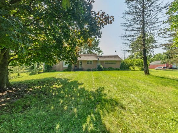 18485 Ridge Road, Northville, MI 48168