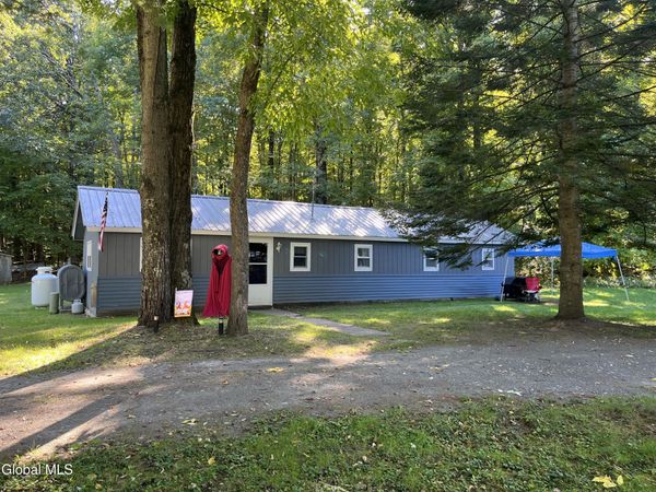 326 Middle Road, Crown Point, NY 12928