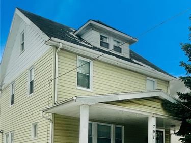 797 Alhambra Road, Cleveland, OH 44110