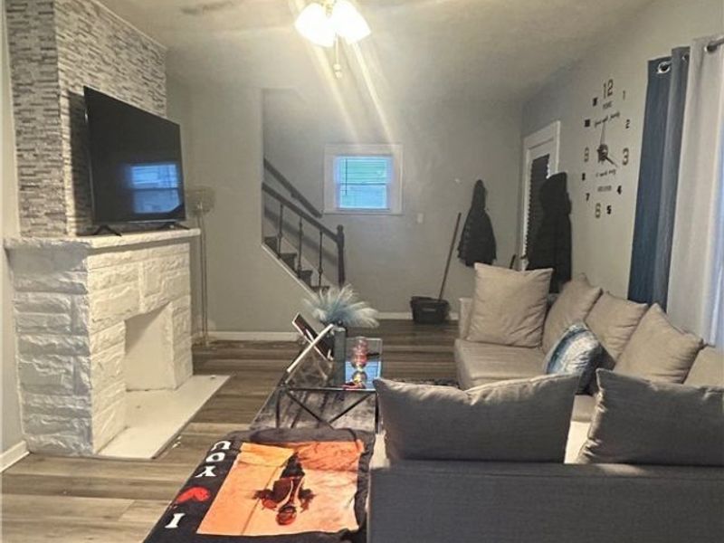 797 Alhambra Road, Cleveland, OH 44110 Photo 2