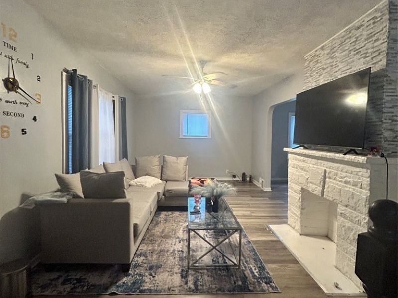 797 Alhambra Road, Cleveland, OH 44110 Photo 4