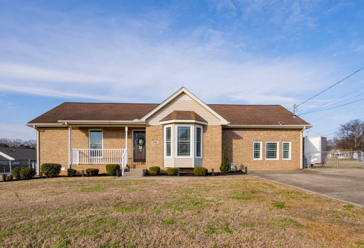 642 Rock Springs Rd, Smyrna, TN 37167 Main Photo