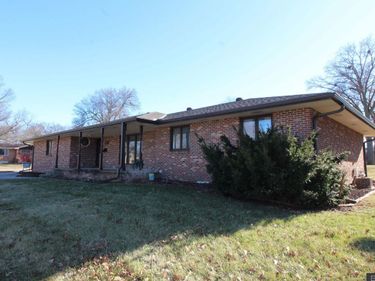 1025 Dorsey Street, Beatrice, NE 68310