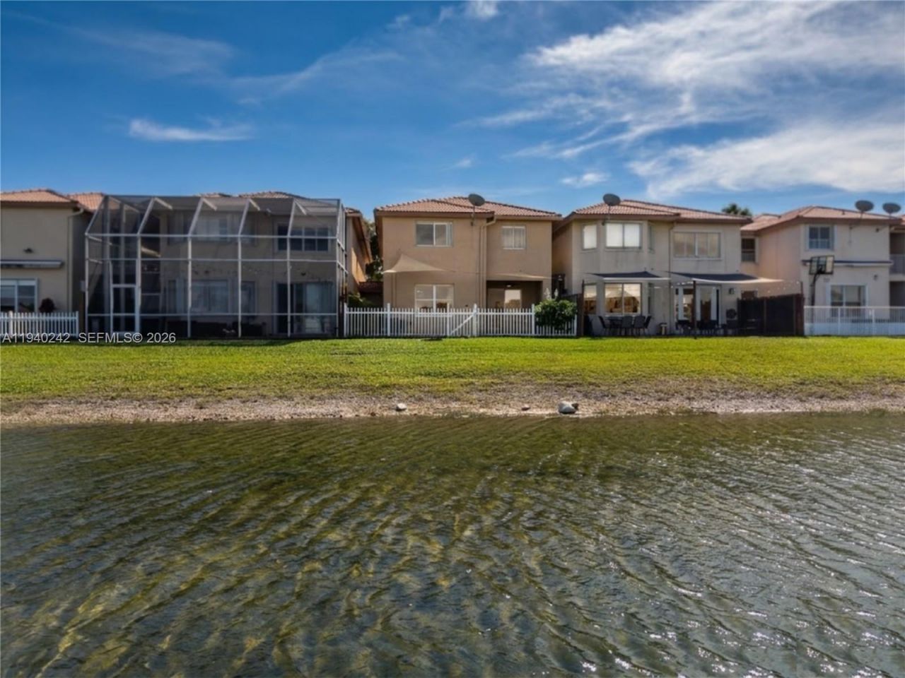 11541 NW 68th Ter, Doral, FL 33178 Photo