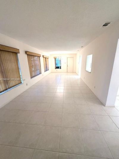 6015 NW 67th Ter, Tamarac, FL 33321 Photo