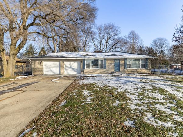 9445 White Oak Avenue, St. John, IN 46373