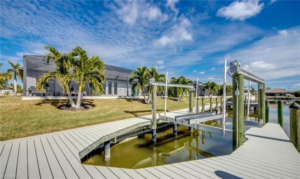 1808 SW 30th Ter, Cape Coral, FL 33914 Photo