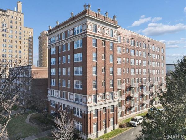 5330 Pershing Avenue, Unit 506, St Louis, MO 63112