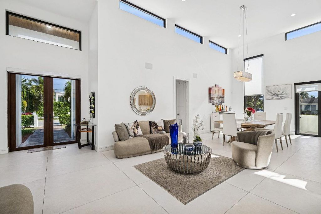 1801 N Lakeside Drive, Lake Worth Beach, FL 33460 Photo