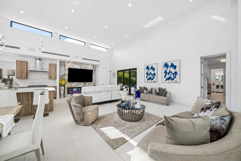 1801 N Lakeside Drive, Lake Worth Beach, FL 33460 Photo