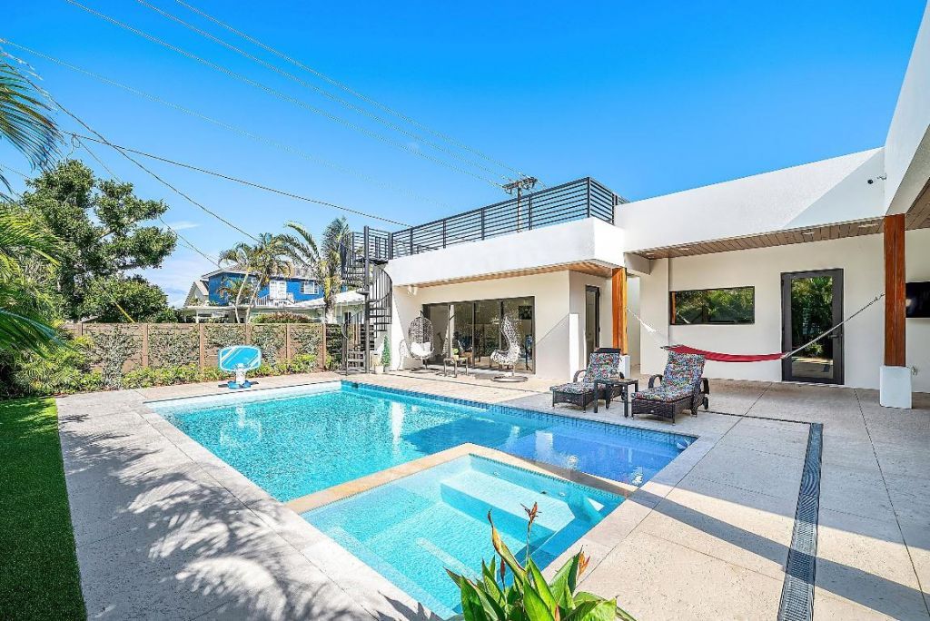 1801 N Lakeside Drive, Lake Worth Beach, FL 33460 Photo