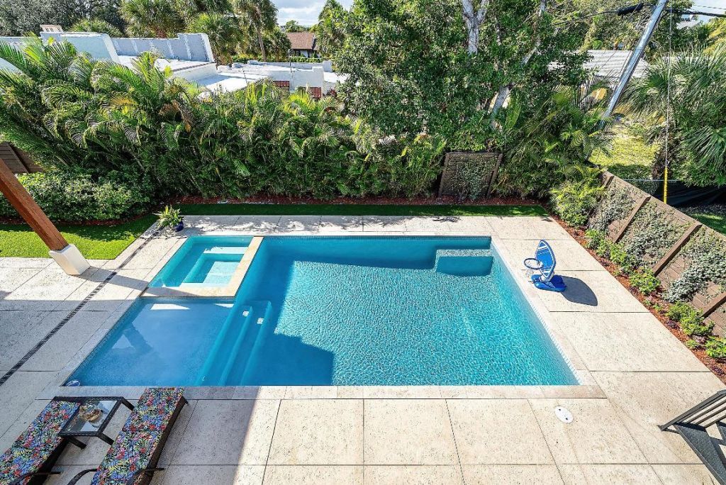 1801 N Lakeside Drive, Lake Worth Beach, FL 33460 Photo