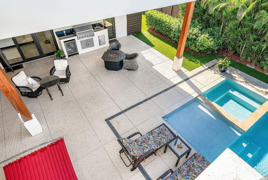 1801 N Lakeside Drive, Lake Worth Beach, FL 33460 Photo