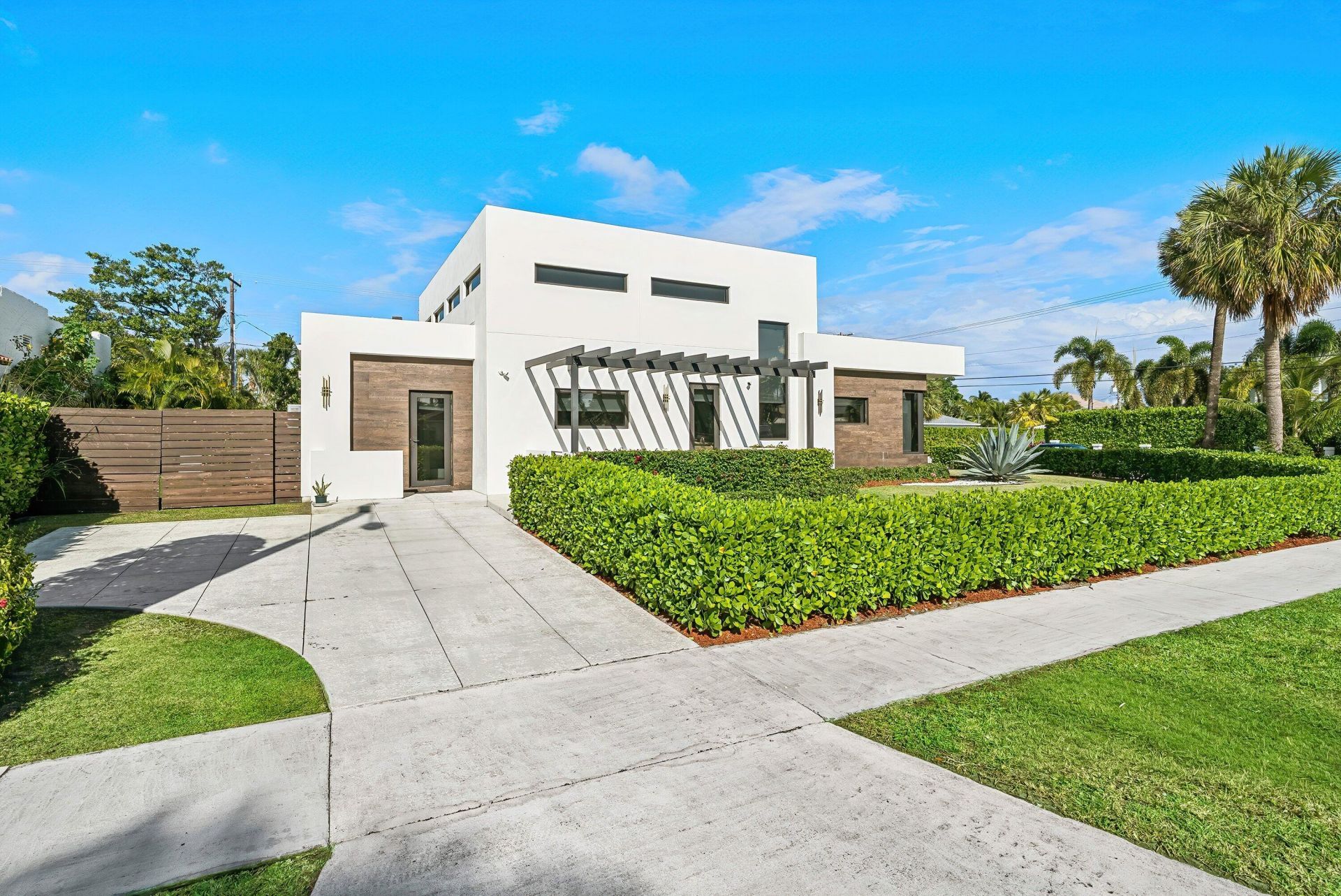 1801 N Lakeside Drive, Lake Worth Beach, FL 33460 Photo