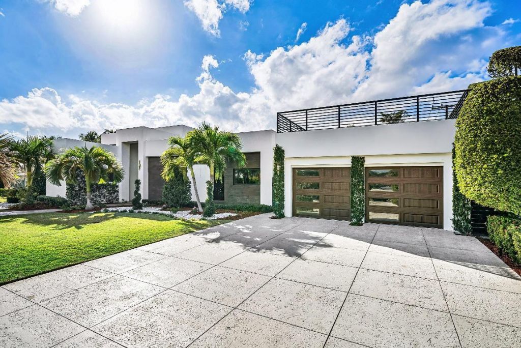 1801 N Lakeside Drive, Lake Worth Beach, FL 33460 Photo