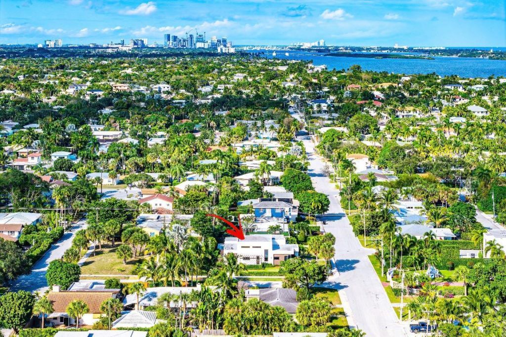 1801 N Lakeside Drive, Lake Worth Beach, FL 33460 Photo