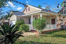 11 Founders Lake Court photo 4