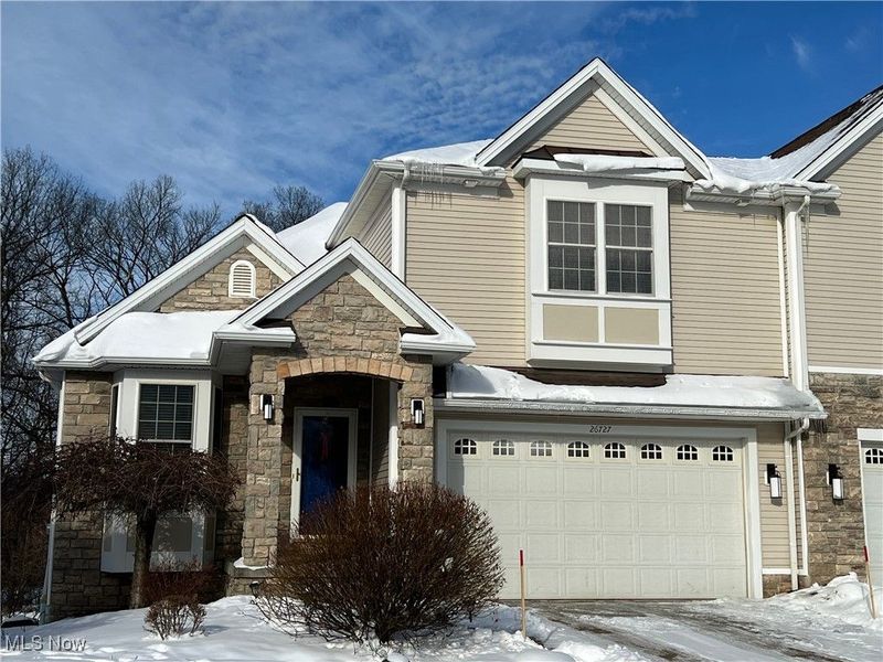 26727 Rue Saint Anne Court, Cleveland, OH 44128 Photo 1