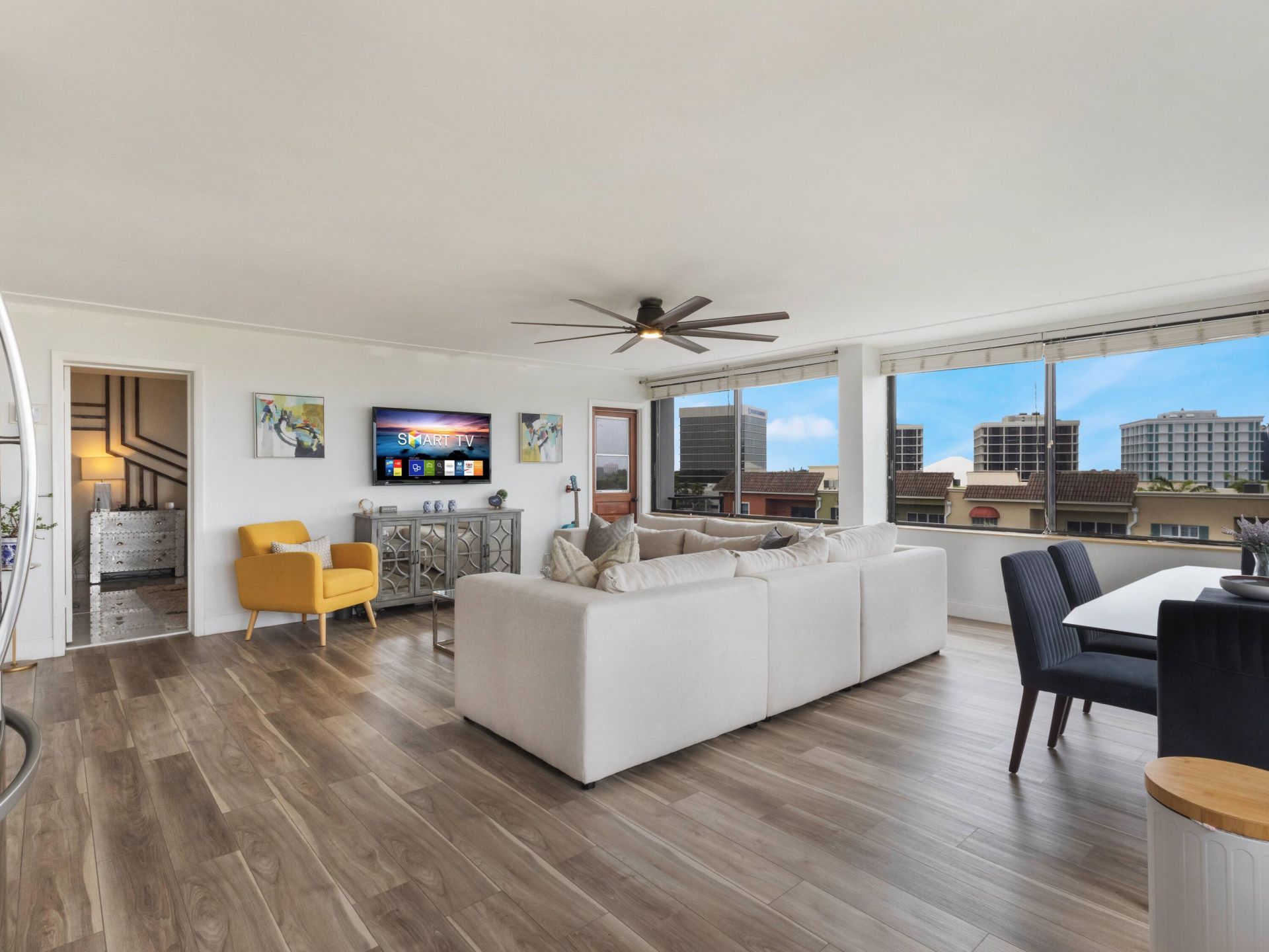 1500 Presidential Way, Unit 701, West Palm Beach, FL 33401 Photo