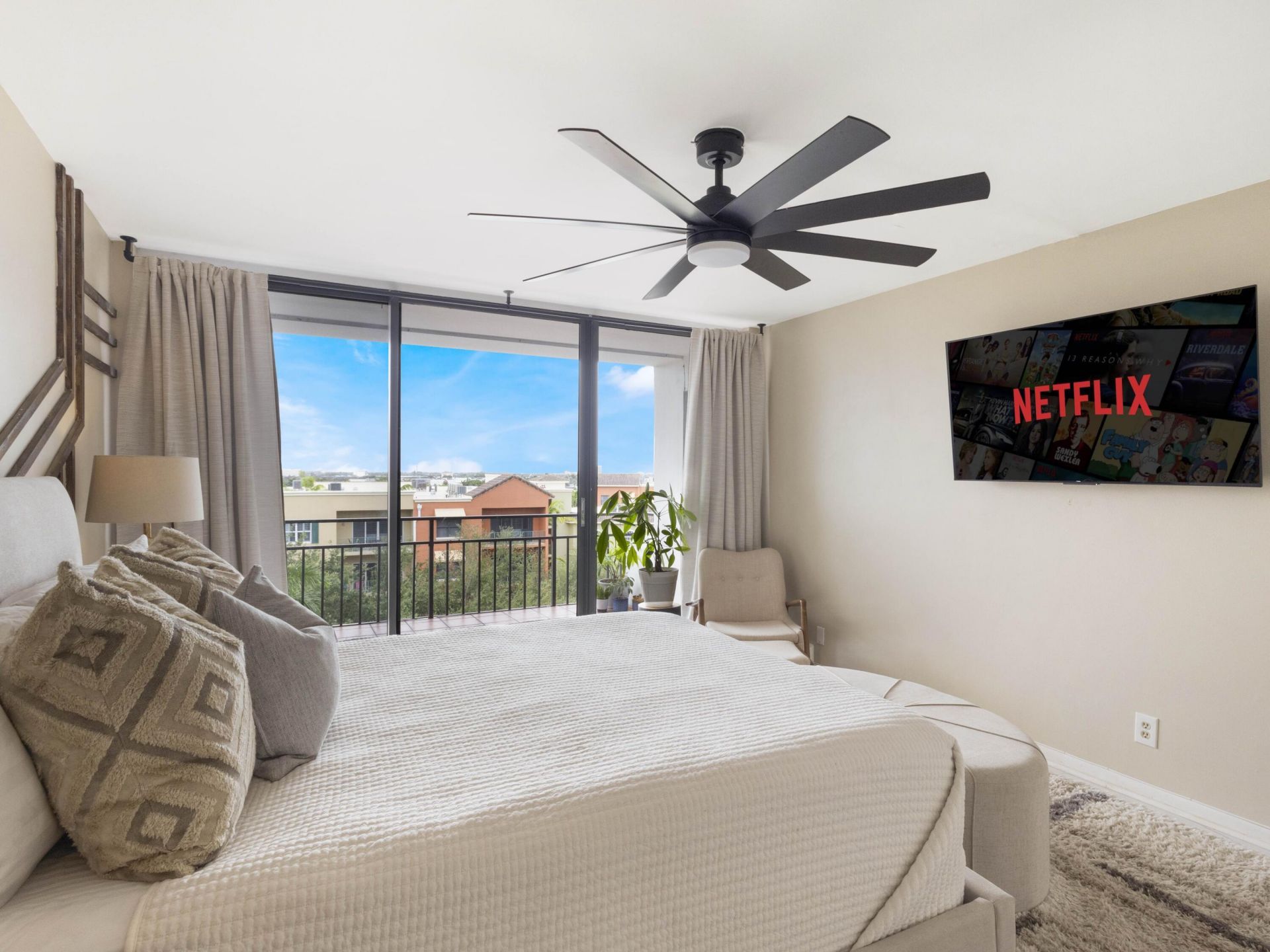 1500 Presidential Way, Unit 701, West Palm Beach, FL 33401 Photo