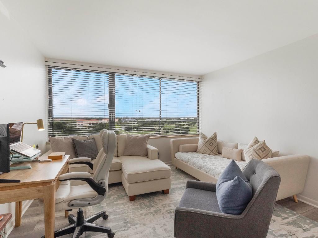 1500 Presidential Way, Unit 701, West Palm Beach, FL 33401 Photo