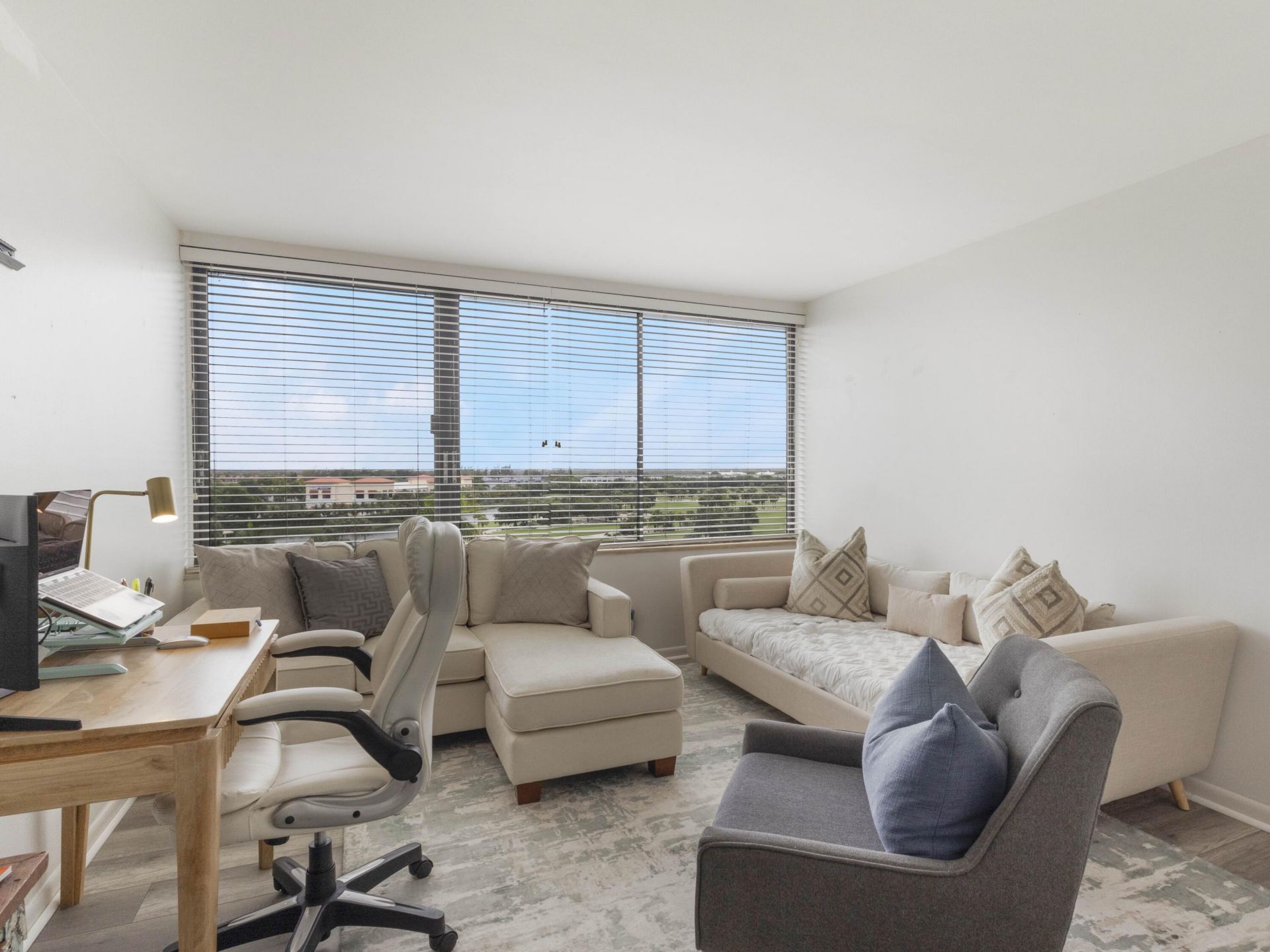 1500 Presidential Way, Unit 701, West Palm Beach, FL 33401 Photo