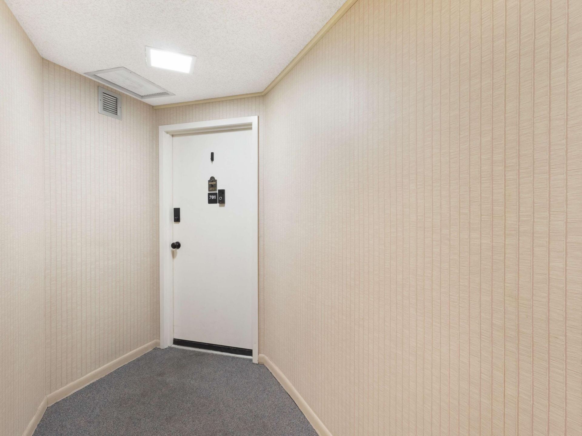 1500 Presidential Way, Unit 701, West Palm Beach, FL 33401 Photo