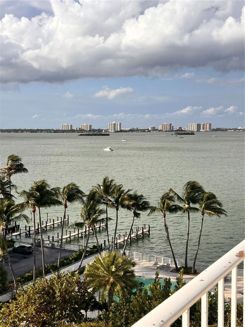 1865 79th St Cswy, Unit 9L, North Bay Village, FL 33141 Photo